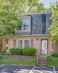 3000 Hillsboro Pike Apt 33, Nashville, TN 37215