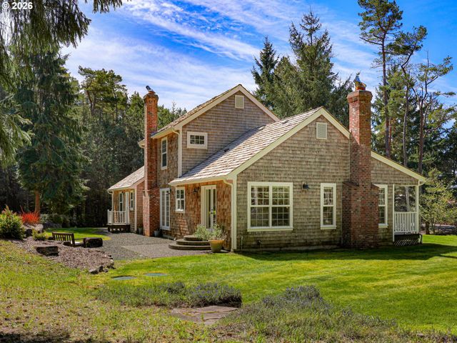 1530 Sw PINE Dr, Warrenton, OR 97146