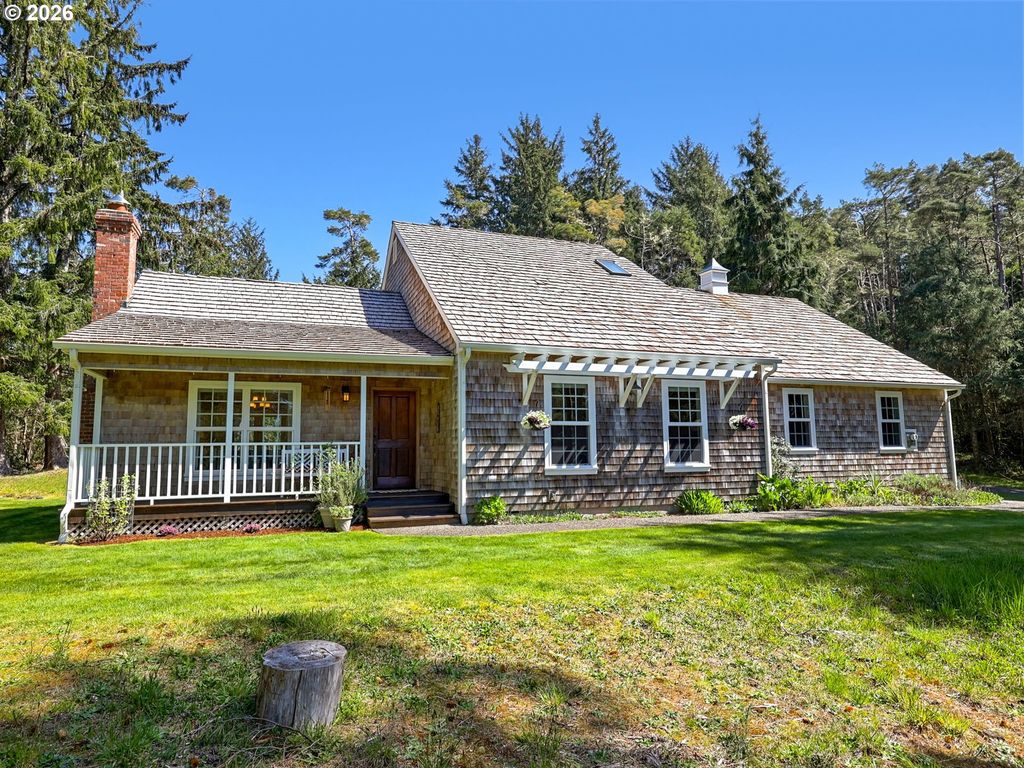 1530 Sw PINE Dr, Warrenton, OR 97146