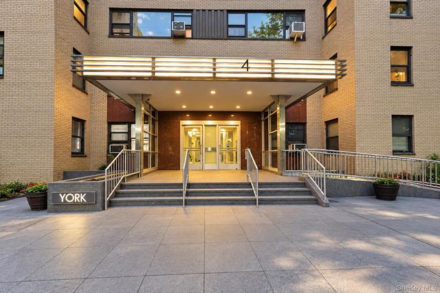 4 Fordham Hill Oval 12G, Bronx, NY 10468