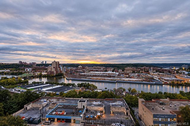 4 Fordham Hill Oval 12G, Bronx, NY 10468