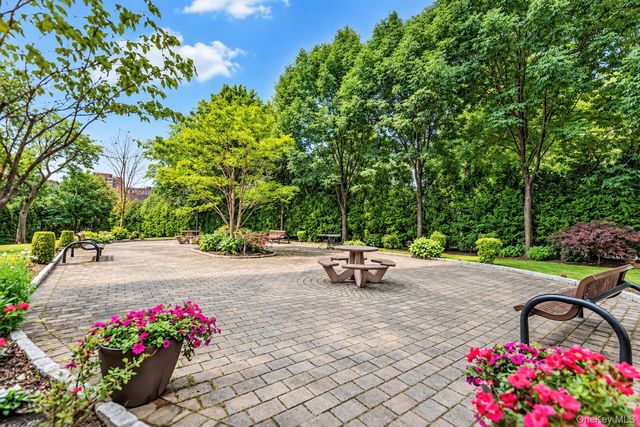 4 Fordham Hill Oval 12G, Bronx, NY 10468
