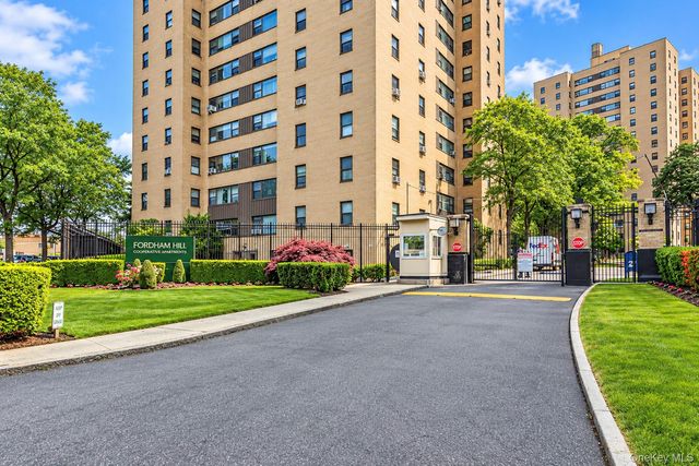 4 Fordham Hill Oval 12G, Bronx, NY 10468