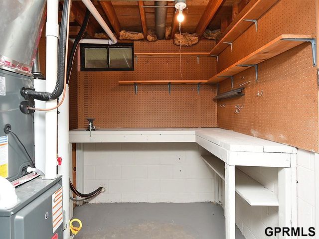 3717 Groves Road, Bellevue, NE 68147