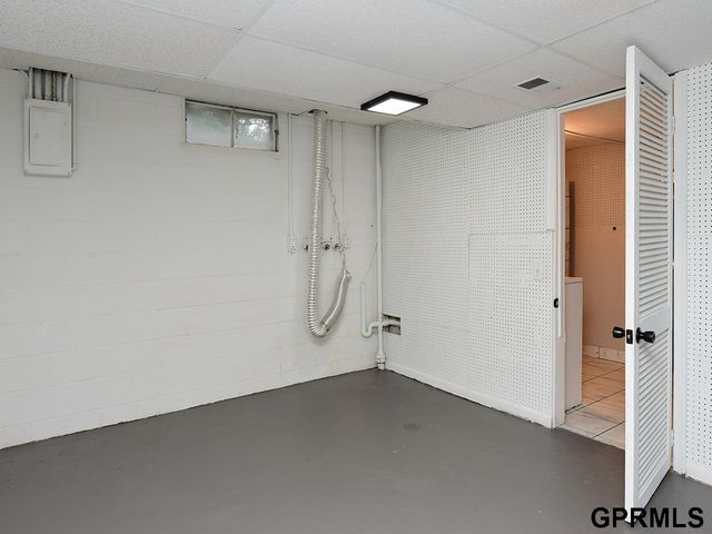 3717 Groves Road, Bellevue, NE 68147