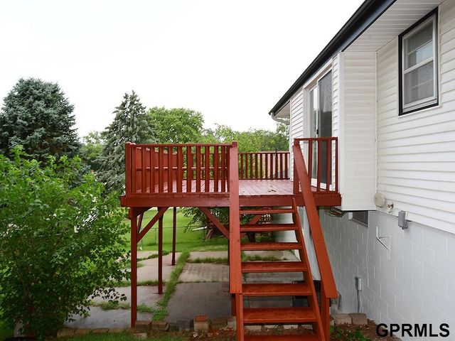 3717 Groves Road, Bellevue, NE 68147