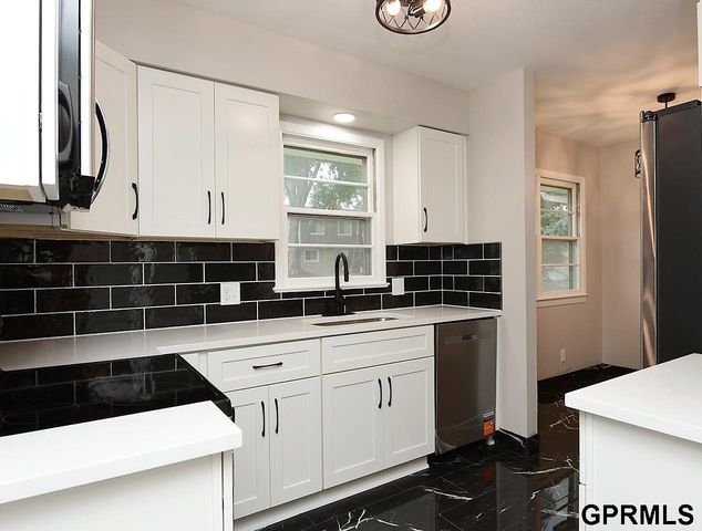 3717 Groves Road, Bellevue, NE 68147
