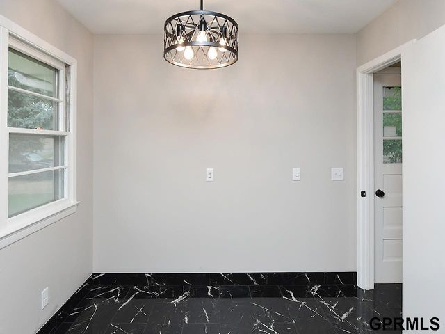 3717 Groves Road, Bellevue, NE 68147