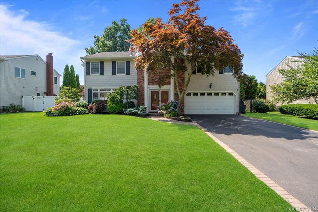 12 Empress Pines Drive, Nesconset, NY 11767