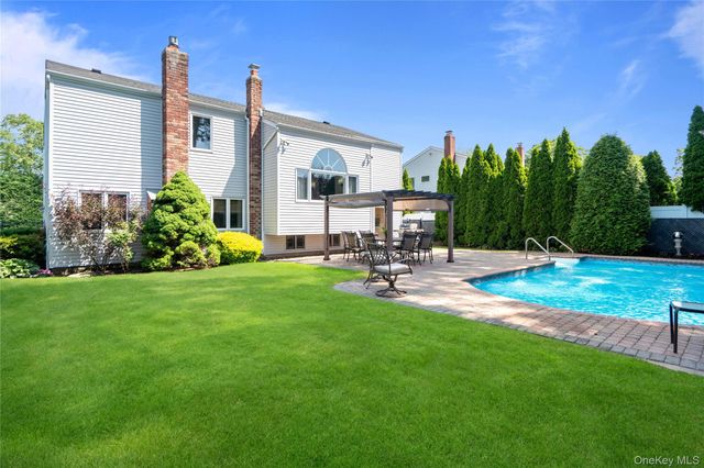12 Empress Pines Drive, Nesconset, NY 11767