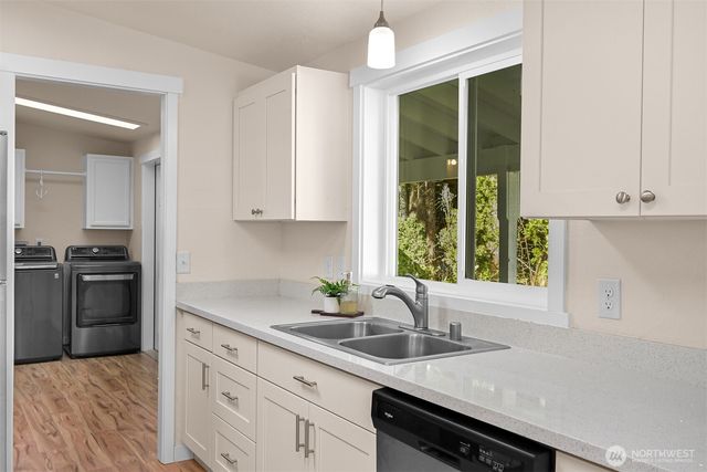 6159 Cedar Lane, Maple Falls, WA 98266