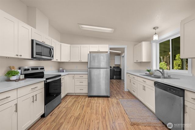 6159 Cedar Lane, Maple Falls, WA 98266