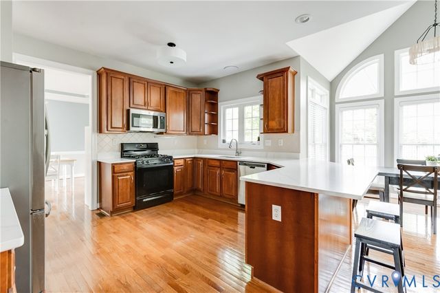 13619 Grove Pond Dr, Midlothian, VA 23114