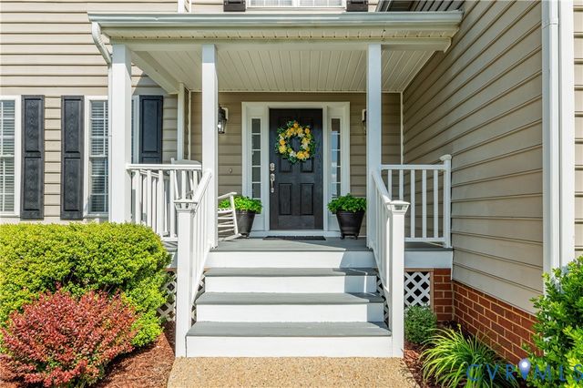 13619 Grove Pond Dr, Midlothian, VA 23114