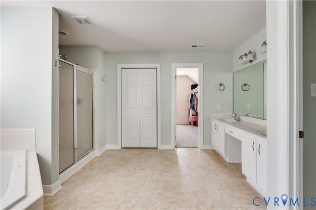 13619 Grove Pond Dr, Midlothian, VA 23114