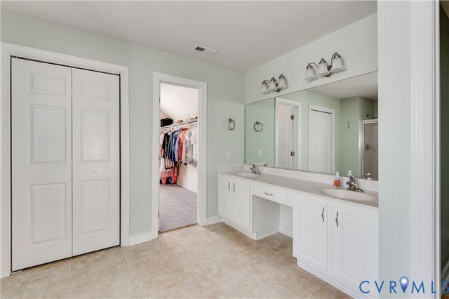 13619 Grove Pond Dr, Midlothian, VA 23114