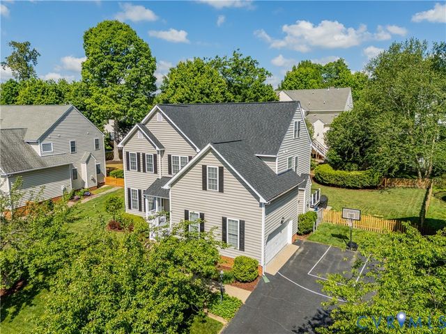 13619 Grove Pond Dr, Midlothian, VA 23114