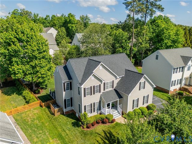 13619 Grove Pond Dr, Midlothian, VA 23114