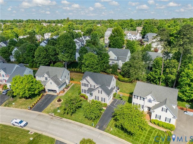 13619 Grove Pond Dr, Midlothian, VA 23114
