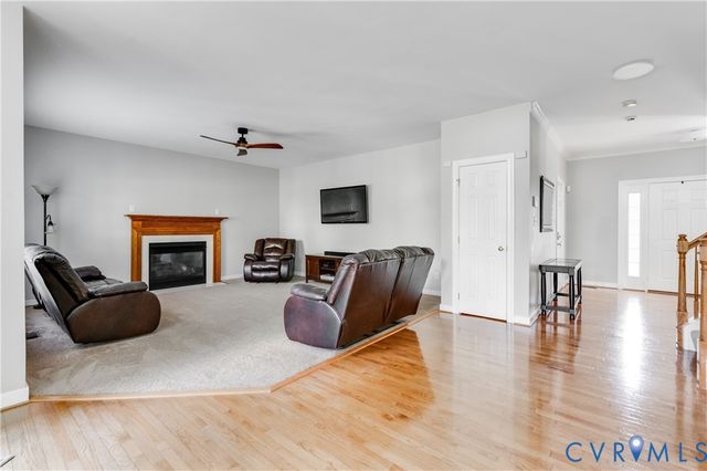 13619 Grove Pond Dr, Midlothian, VA 23114