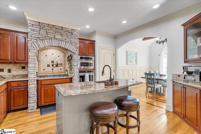 223 Tuscan Ridge Trail, Inman, SC 29349