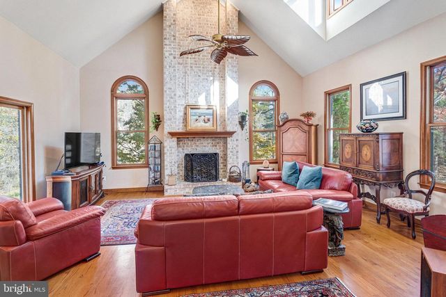 7929 WELLINGTON DR, Warrenton, VA 20186