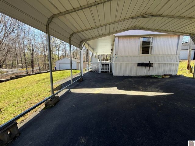 706 Justin Lane 55 Section D, Gilbertsville, KY 42044