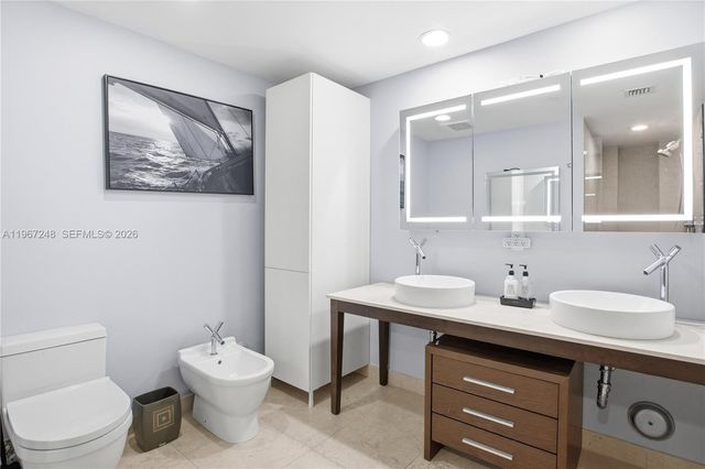 495 Brickell Ave 1608, Miami, FL 33131