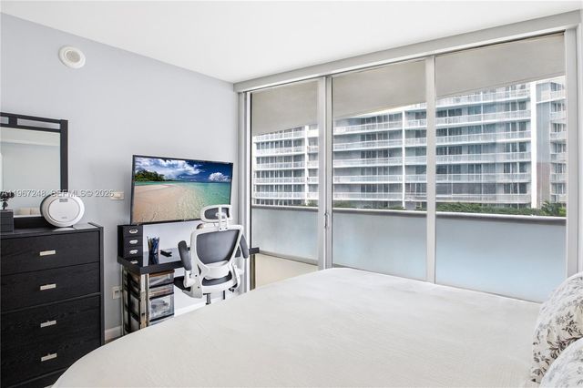 495 Brickell Ave 1608, Miami, FL 33131