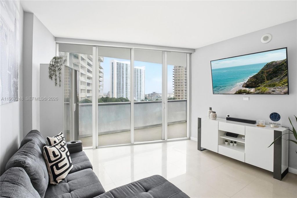 495 Brickell Ave 1608, Miami, FL 33131