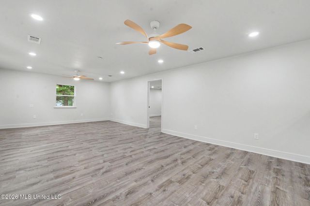 6105 E Desoto Street, Bay Saint Louis, MS 39520