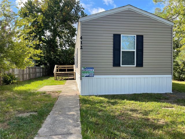 412 Avenue E, Stowell, TX 77661