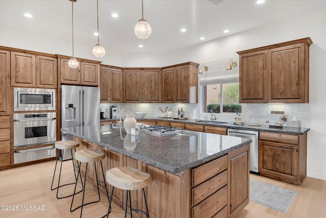 1961 S Diamond D Drive, Tucson, AZ 85713