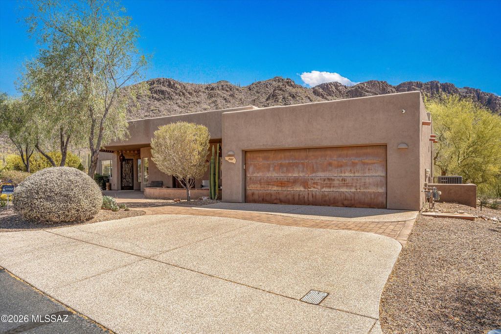 1961 S Diamond D Drive, Tucson, AZ 85713