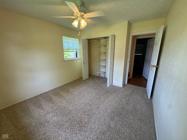 825 Parkview Drive, Rushville, IN 46173