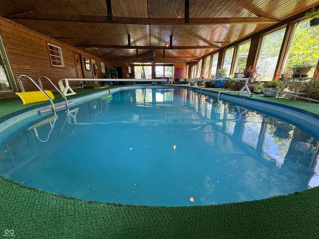 825 Parkview Drive, Rushville, IN 46173