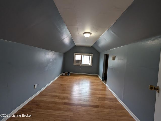 3322 W Kentucky St, Louisville, KY 40211