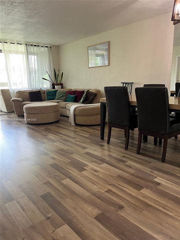 8321 Sands Point Blvd D210, Tamarac, FL 33321