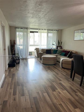 8321 Sands Point Blvd D210, Tamarac, FL 33321