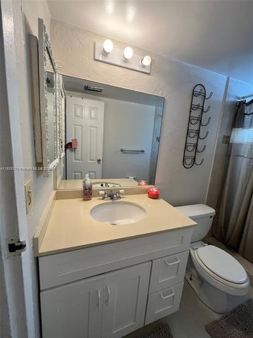 8321 Sands Point Blvd D210, Tamarac, FL 33321