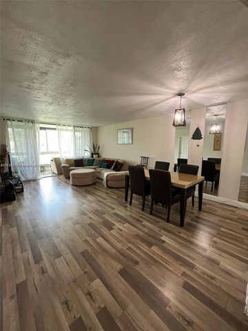 8321 Sands Point Blvd D210, Tamarac, FL 33321