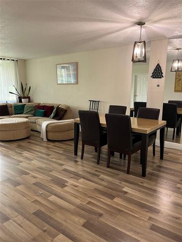 8321 Sands Point Blvd D210, Tamarac, FL 33321