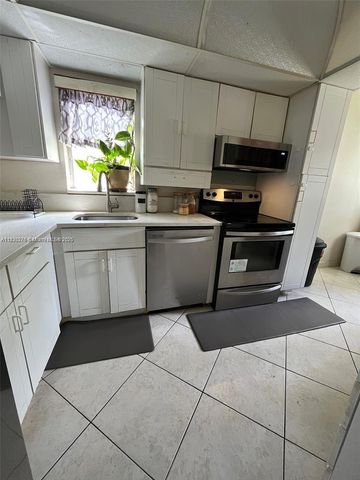 8321 Sands Point Blvd D210, Tamarac, FL 33321