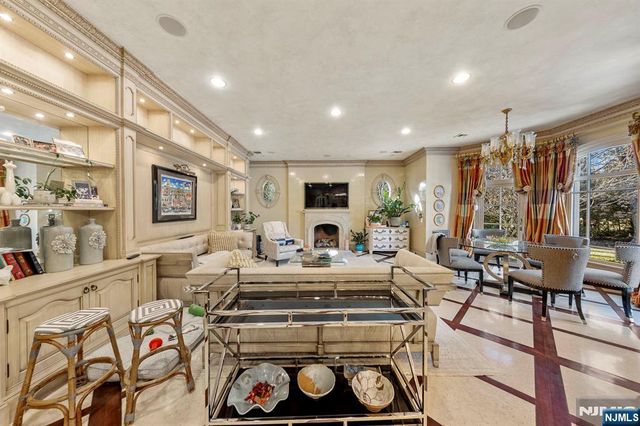 78 Roberts Road, Englewood Cliffs, NJ 07632