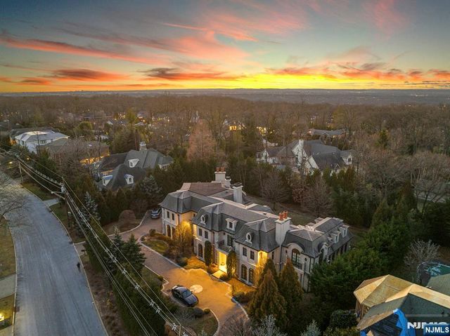 78 Roberts Road, Englewood Cliffs, NJ 07632