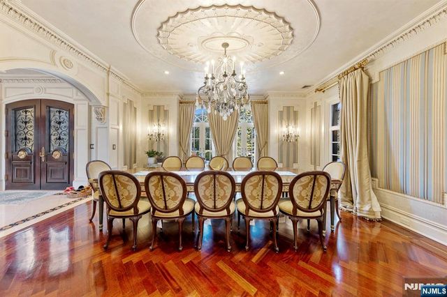 78 Roberts Road, Englewood Cliffs, NJ 07632