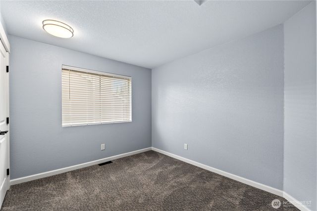 8702 63rd Avenue E, Puyallup, WA 98371
