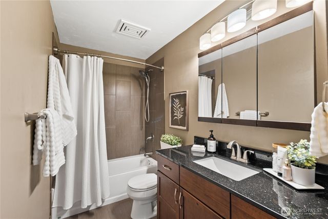 8702 63rd Avenue E, Puyallup, WA 98371