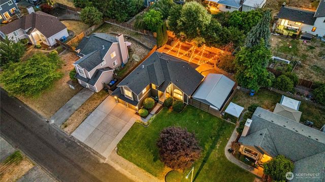 8702 63rd Avenue E, Puyallup, WA 98371