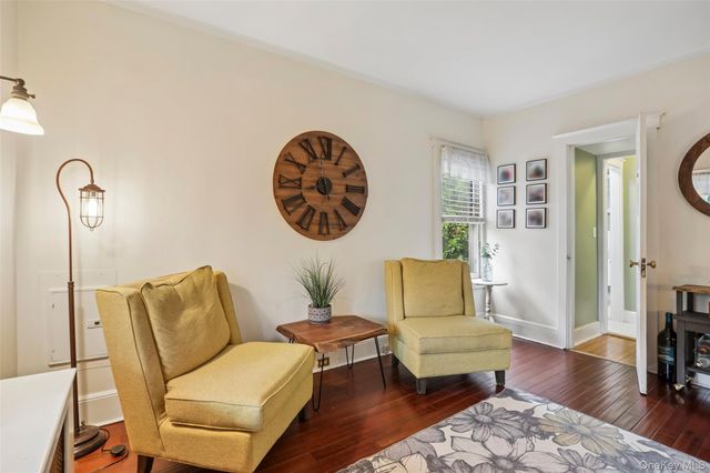 75 Chestnut Avenue, Pelham, NY 10803